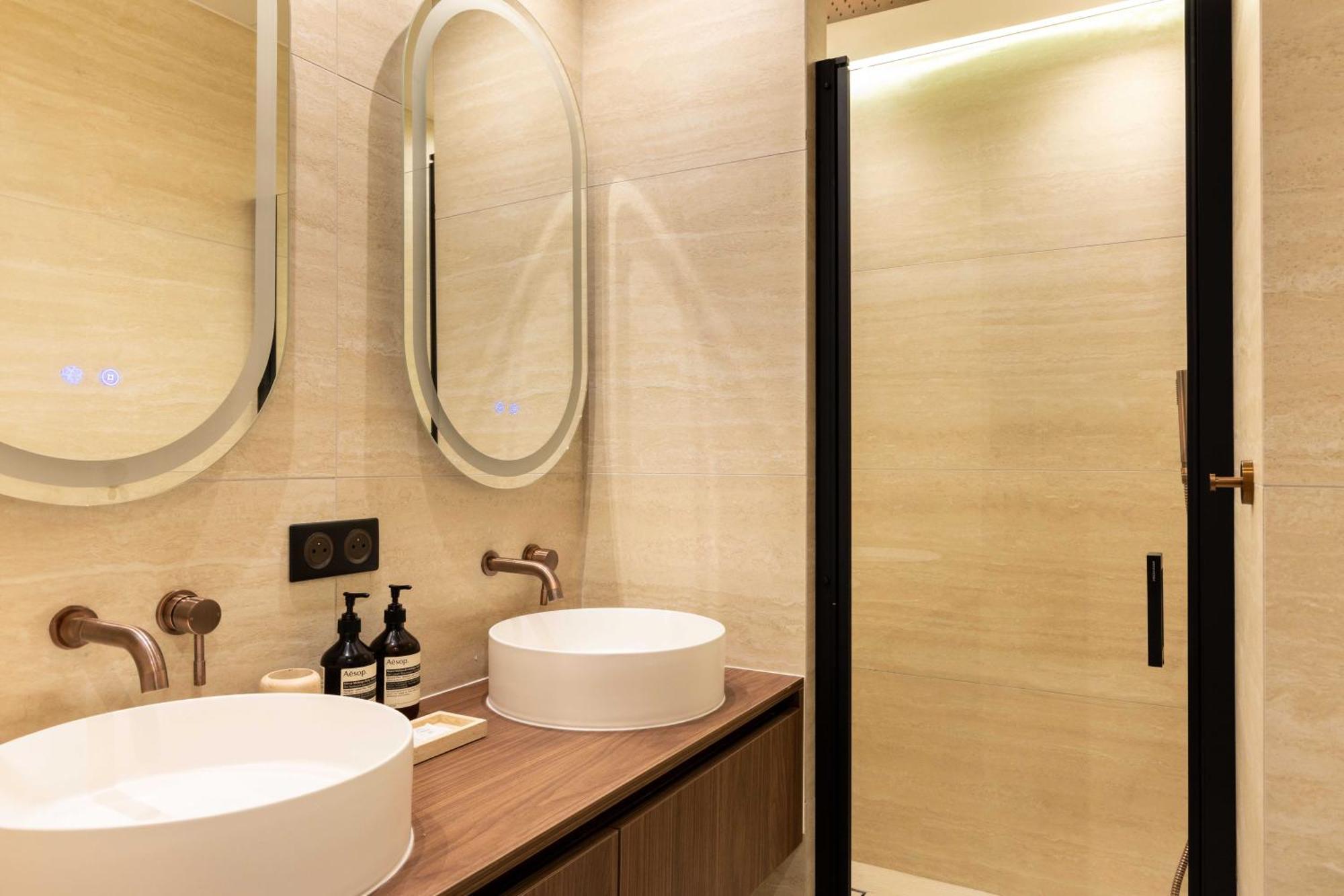 Luxurious A-c Flat - 2p - Bastille-le Marais Paris